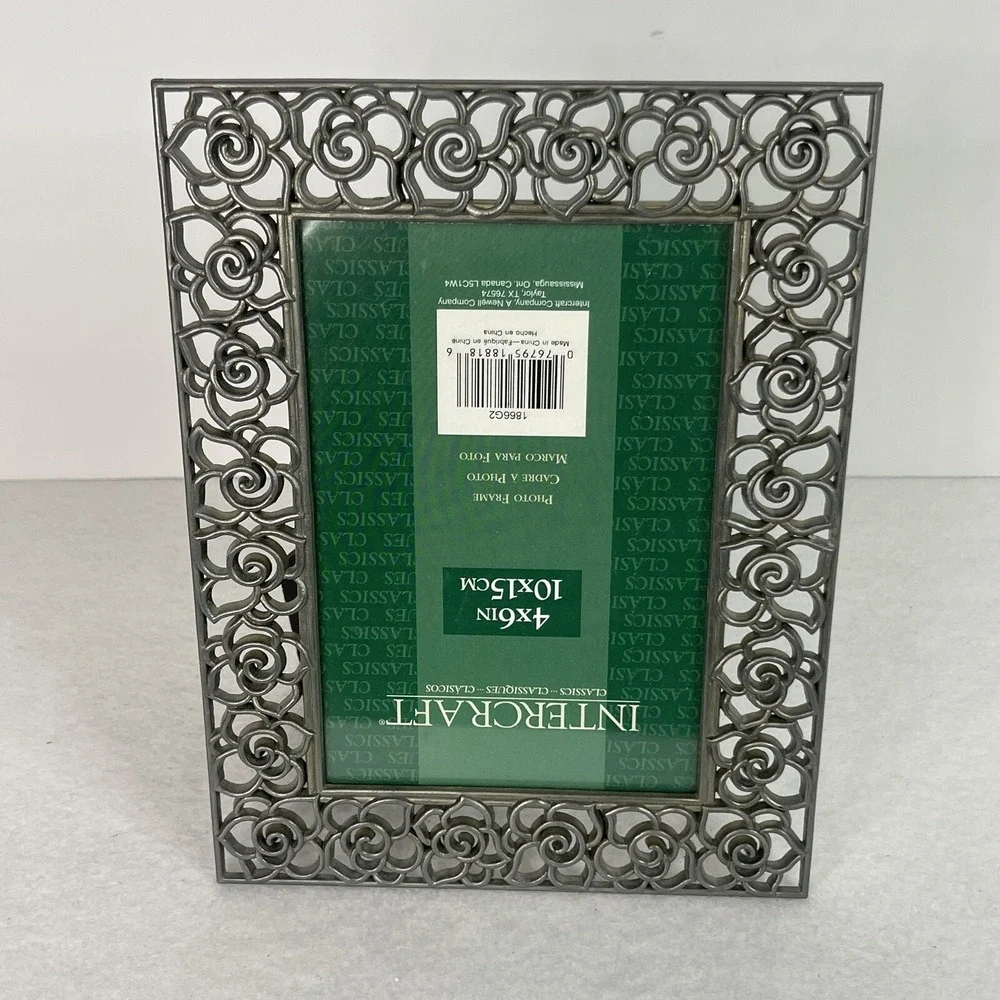 Intercraft Decorative Silvertone Floral Metal Cutout frame 4x6 With Glass